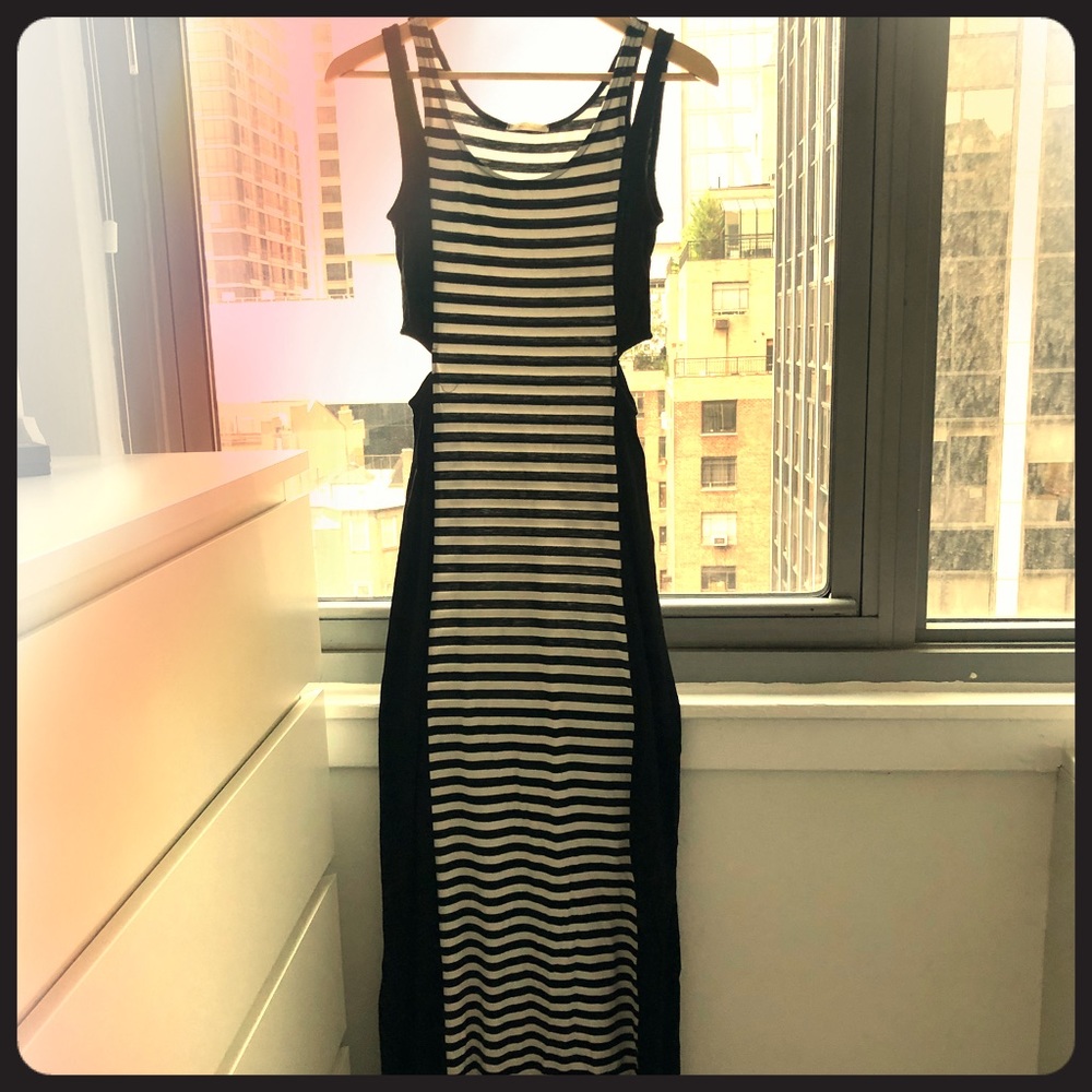 Black and white dress with sexy holes on the sides